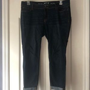 Apt 9 - Slim Capri - Size 16P